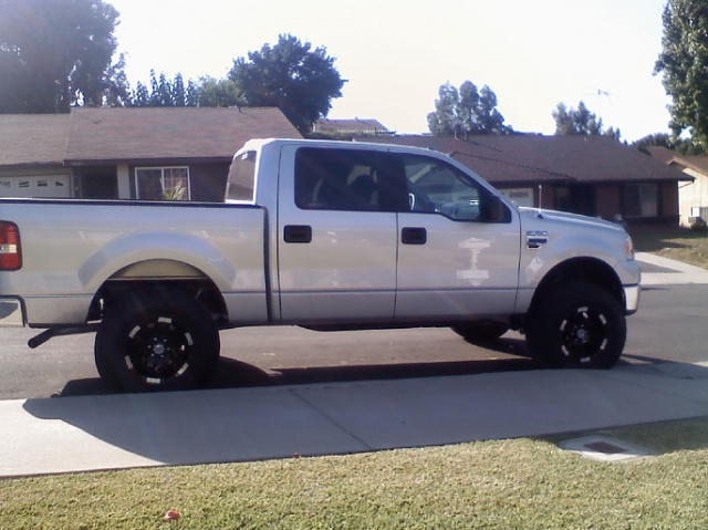 f150 lifted. those lifted 2wd trucks!
