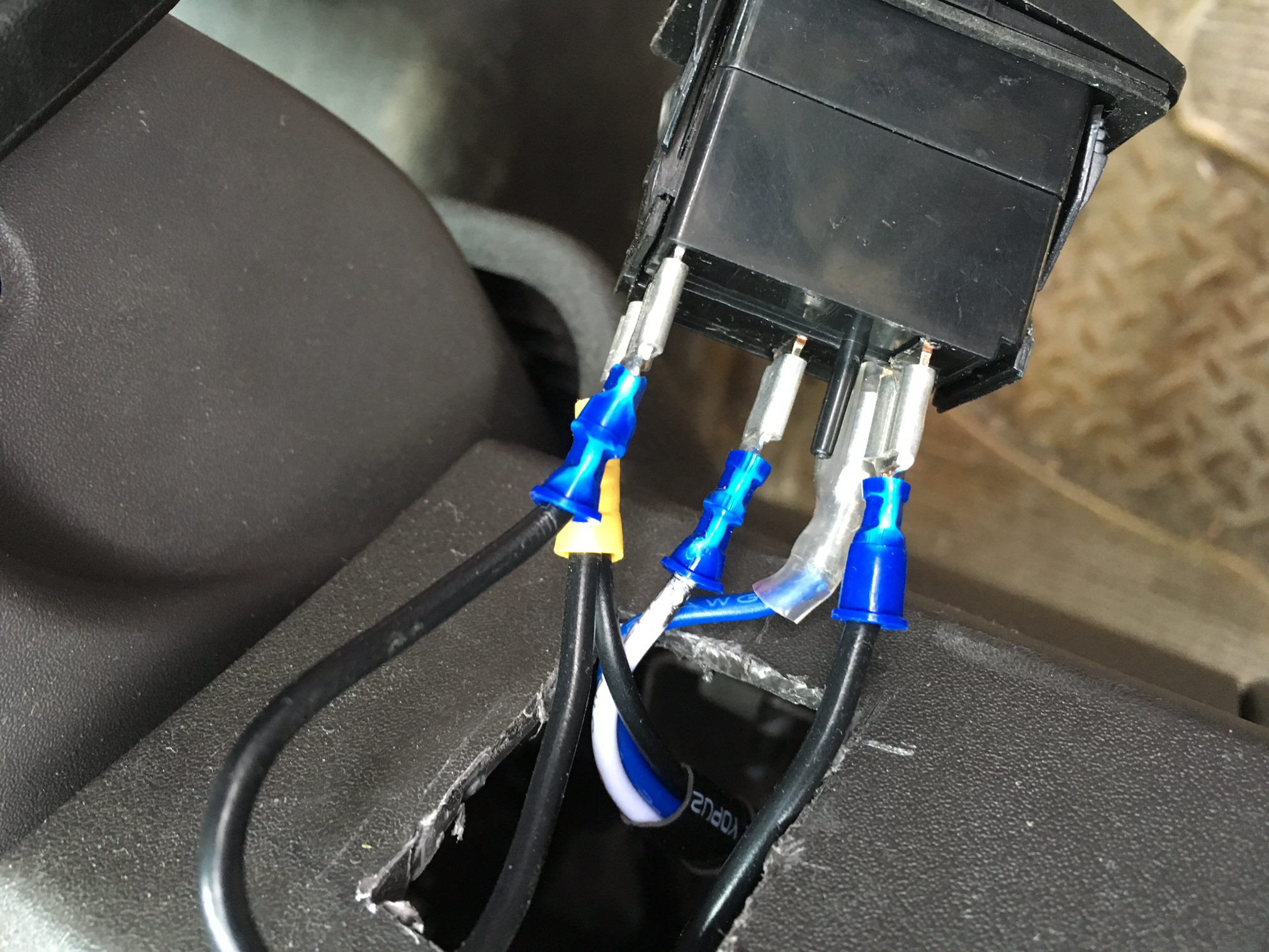 Wiring 5 Pin Rocker Switch   - Ford F150 Forum
