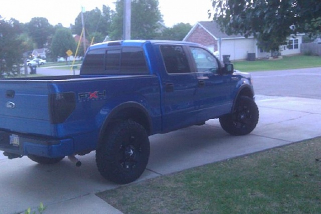 f150 fx4 wheels. leveled 2010 F150 FX4 on