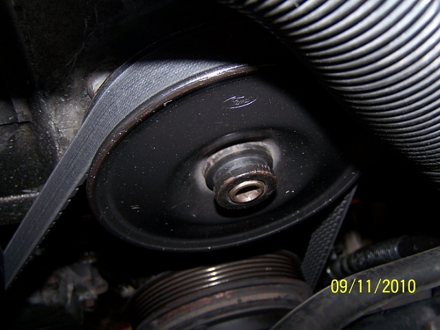 power steering pump-100_6437.jpg