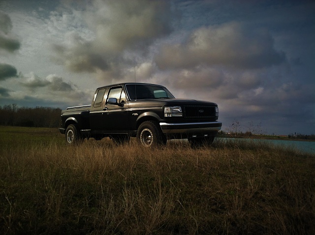 My First Ford: 1993 F150 Flareside, 5.8L 351 V8-img_0967-2-.jpg