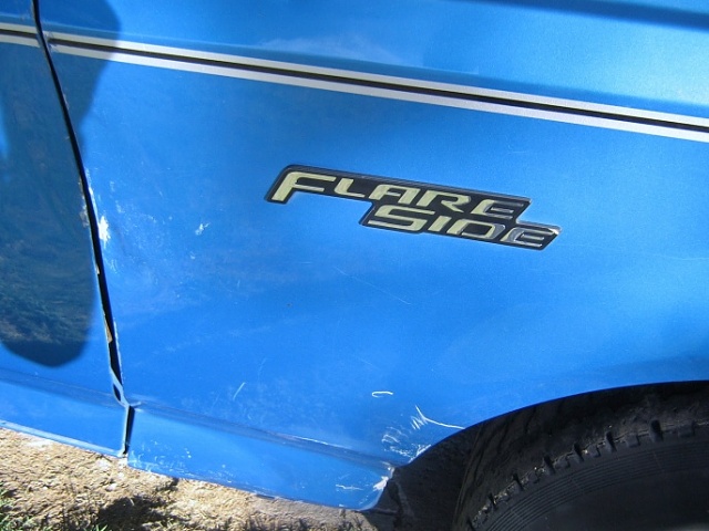 1994 Ford F150 Flareside-flareside-emblem.jpg