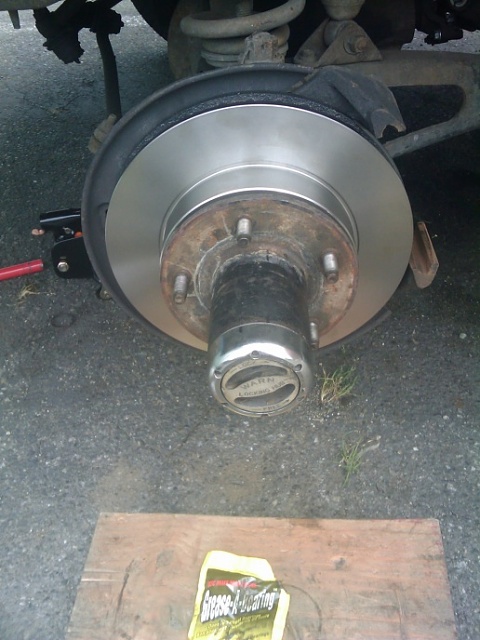 how to remove 4x4 hub to replace rotor???-2009-06-07-11.42.54.jpg