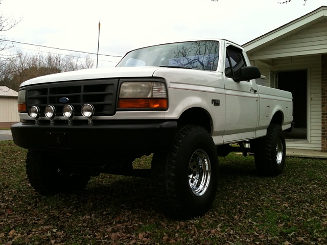 Lifted 2wd-image-667610714.jpg