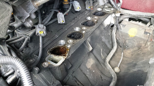 Intake Port Deposits-20160508_172105.jpg