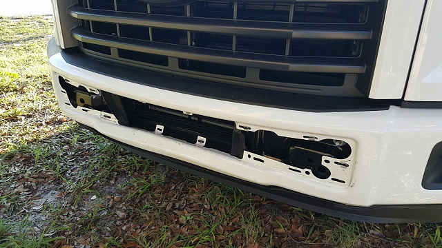 2015 front bumper damage-20160212_171444_resized.jpg