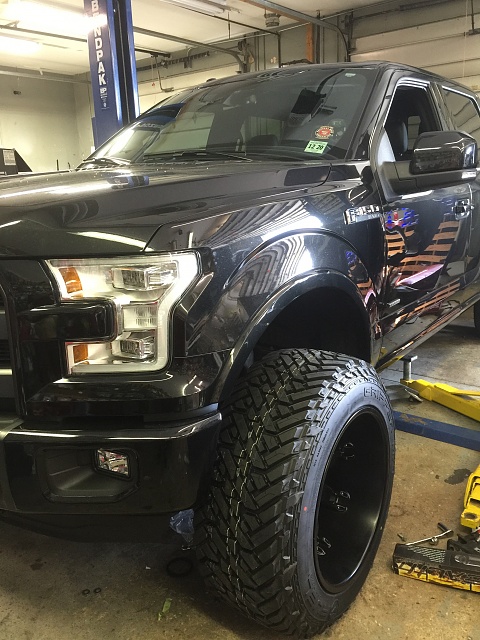 Sneak peak 22x14 fuel octane 37x13.5 fabtech 8&quot; of lift 15 crew-f150.jpg