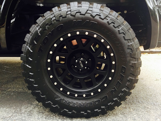New wheel/tire package on black FX4-img_0866.jpg