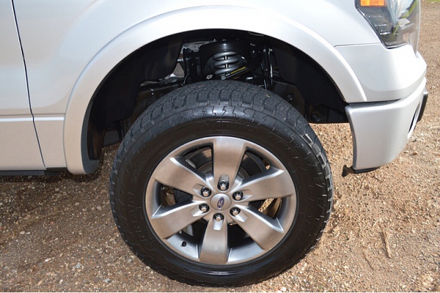 Leveled 2wd vs. 4wd height?-image-1691670925.jpg