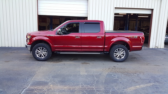 looking for pictures of trucks leveled on stock 20's-f150-2.jpg