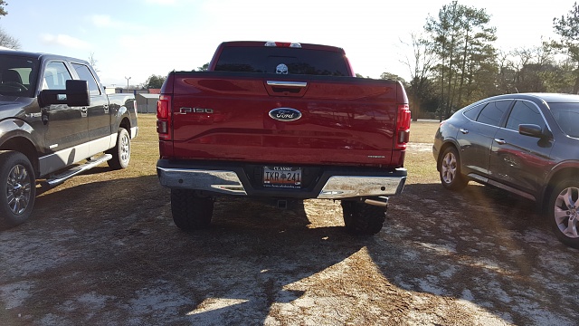 looking for pictures of trucks leveled on stock 20's-truck-rear.jpg
