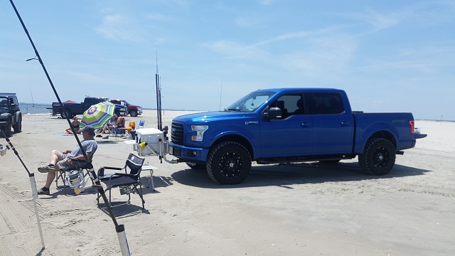 Let's see your favorite pic of your  truck !-beach-trip-049.jpg