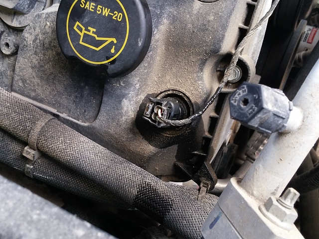 coolant leak and oil leak around sensor on valve cover 5.0-img_20160821_141556.jpg