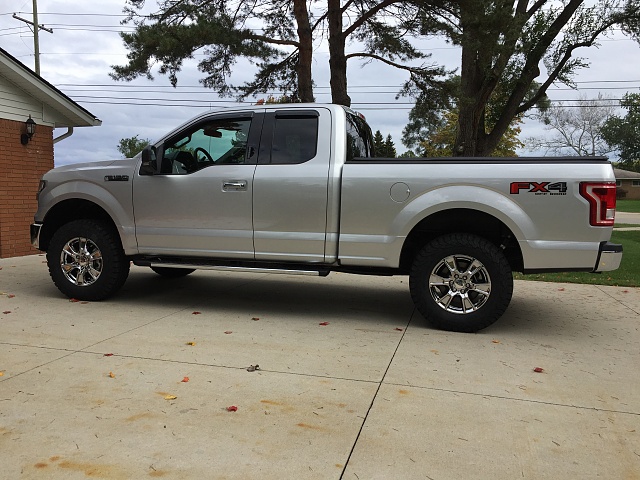 Lets see those 2015-2016 leveled 4x4 F150's-img_1447.jpg