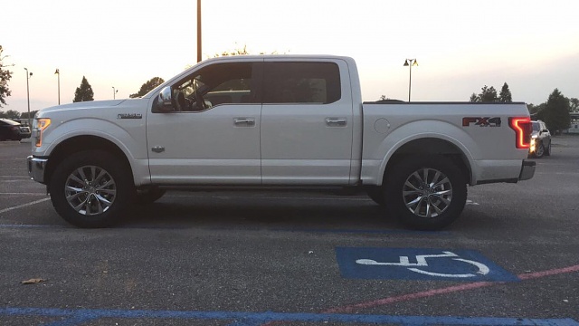 Lets see those 2015-2016 leveled 4x4 F150's-img_2231.jpg