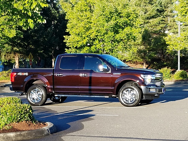 Just picked up a 2018 Magma Red Lariat F150-20170902_074125.jpg