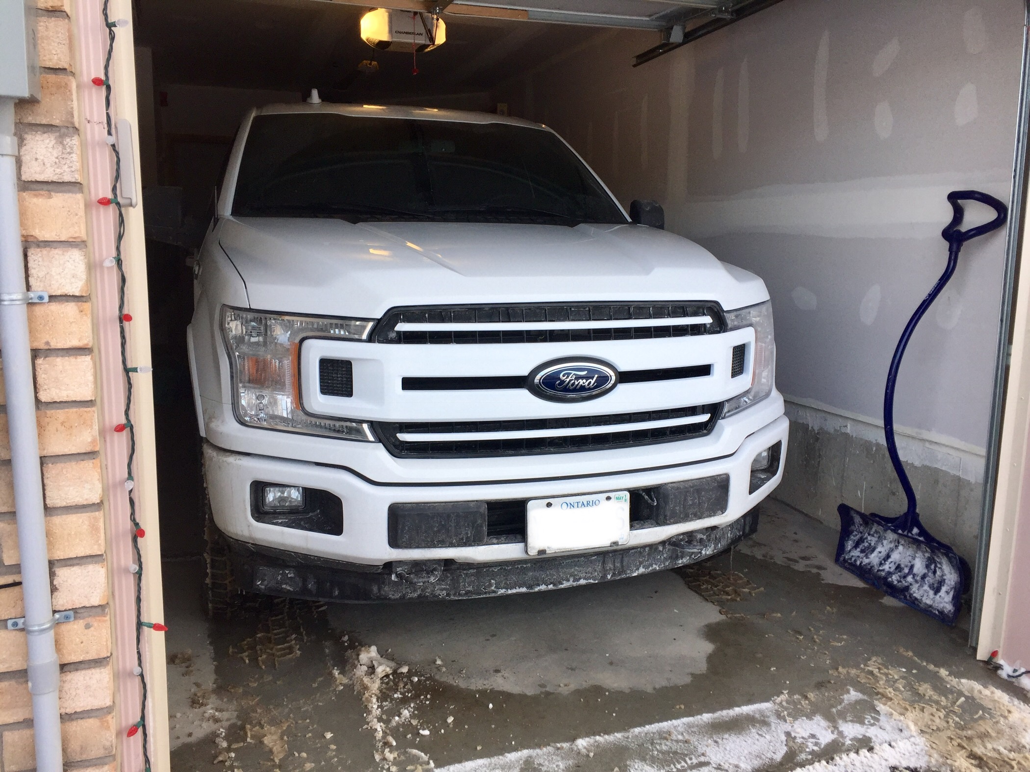 2003 ford f 150 grille replacement
