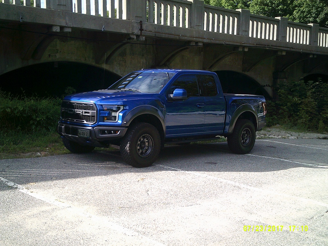 Lightning Blue!! - Damn that's one gorgeous color - Show yours please. -  Ford F150 Forum - Community of Ford Truck Fans