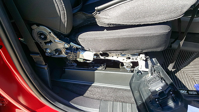 Clazzio (Front) Seat Cover Install (pics)-qt3gcdx.jpg