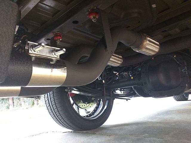 Custom Center Out Exhaust on MAD F150-f150exhaustunder-2.jpg