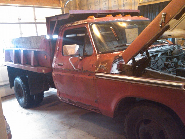 Let's see your classic FORD rigs!!!-gordies-cell-028.jpg
