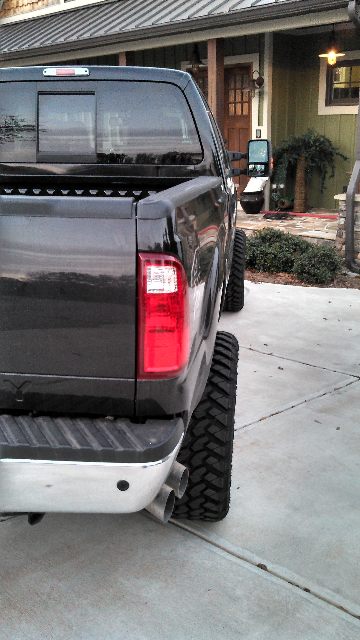 Finally finished installing lift wheels and tires on the f-250-forumrunner_20121127_101534.jpg