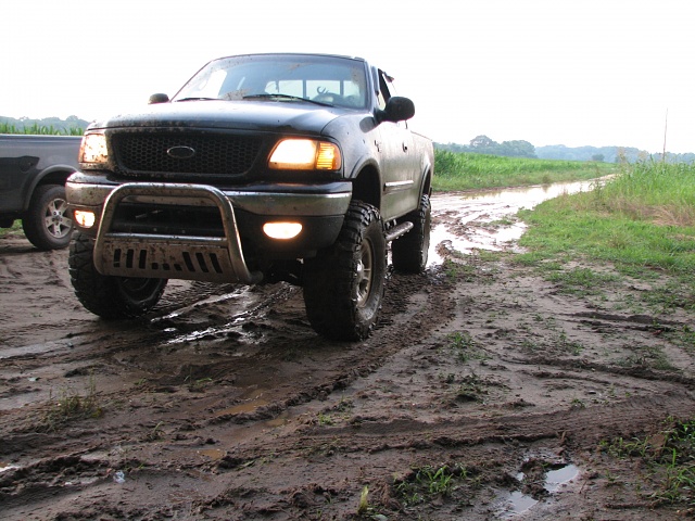 Favorite pic of your truck?-img_2060.jpg