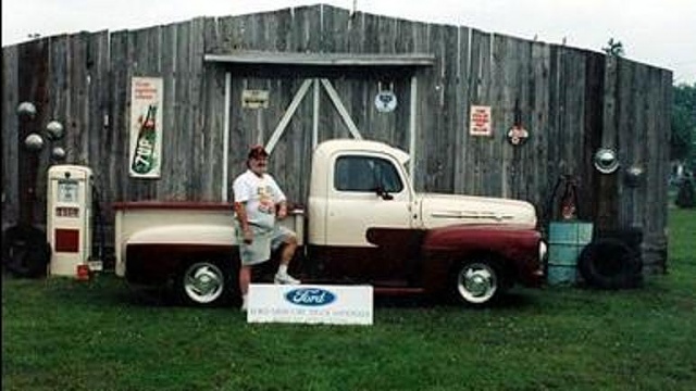 If you guys could have your dream truck what would it be?-52-ford.jpg