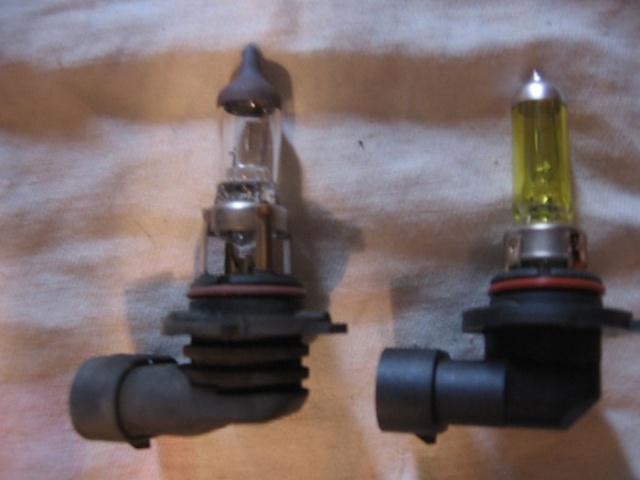 New fog light bulbs.-img_1500.jpg