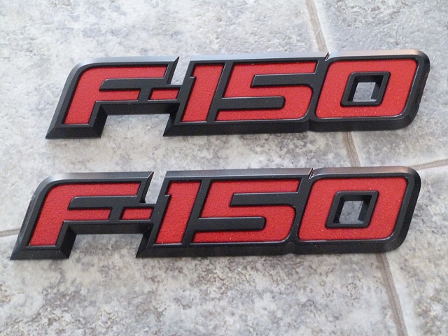 PTM Ford Emblems-p1010026.jpg