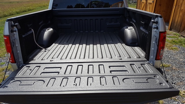 NOVEMBER: Free Tonneau Cover from Tonneau Factory Outlet and Extang! Enter here.-image-847964362.jpg