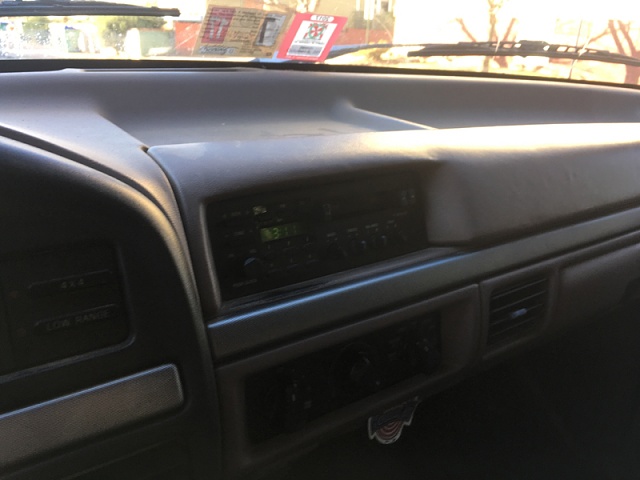 Anyone know of any head units that look stock?-image-3820565639.jpg