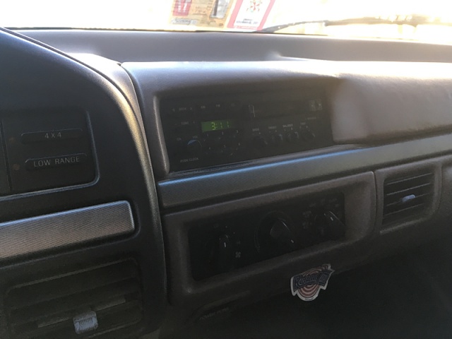 Anyone know of any head units that look stock?-image-1487566768.jpg