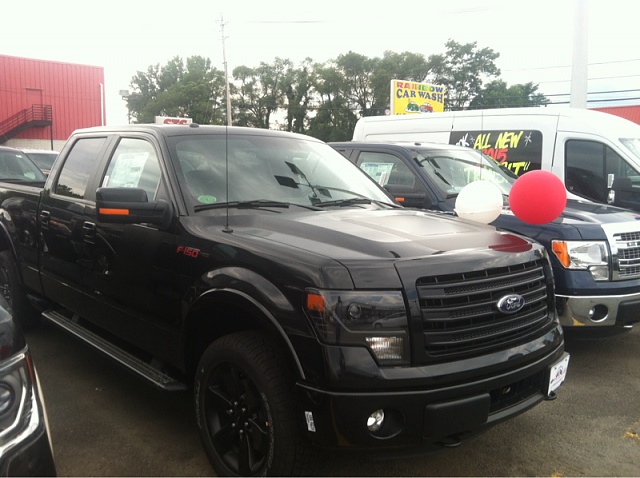 New to site New 14' FX4 balck loaded Appearance Package-image-1256993755.jpg