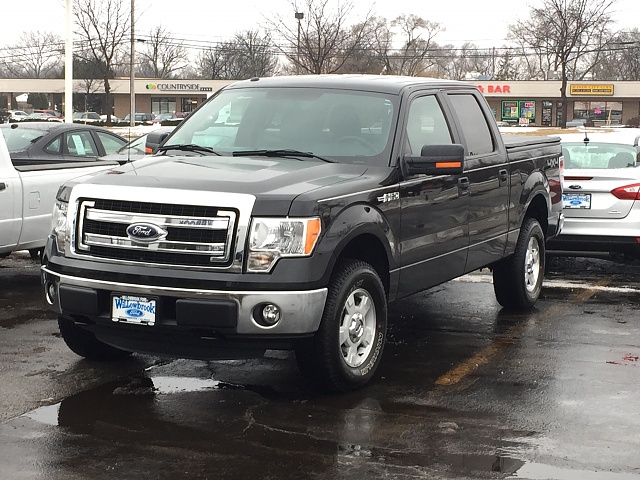 New guy from illinois with a brand new F150-img_4760.jpg