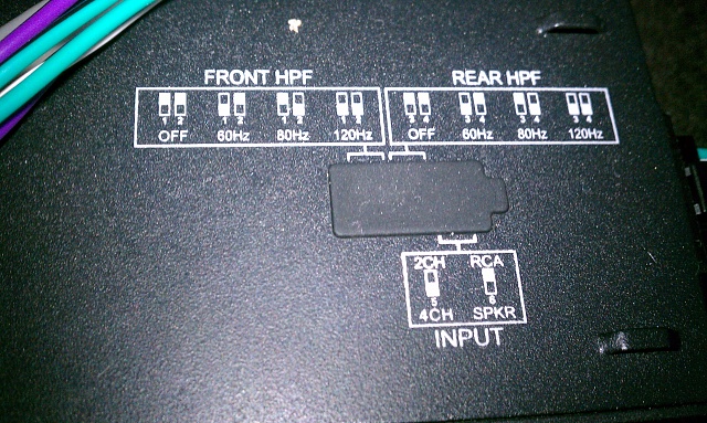 Small 4-chan amp installed-2012-04-24-14.25.57.jpg