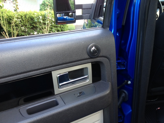 Amp in the center console - 2011 F150 FX4-rear-door.jpg