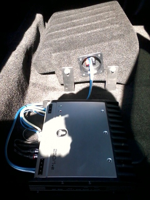 JL Audio Stealthbox-stereo-install-pic-5.jpg