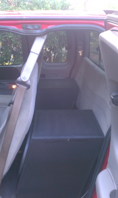 2 15s in full size boxes with 1 back seat.-forumrunner_20120118_132201.jpg