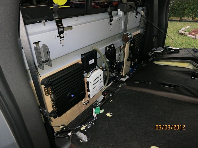 Mounted Amps in my 2011 Screw-img_1333.jpg
