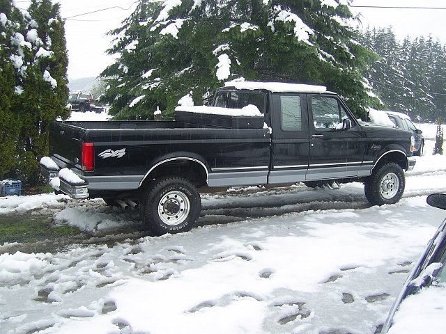 June 2012 Truck of the Month!!!!-sa400184-3-.jpg