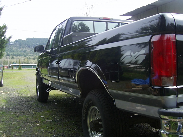 June 2012 Truck of the Month!!!!-sa400192-5-.jpg