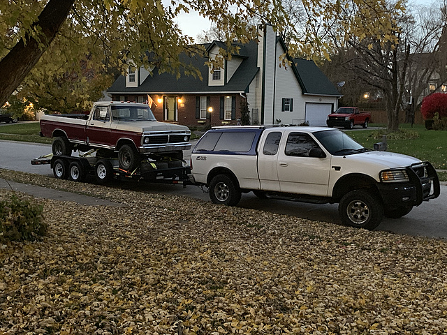 Vote: November 2018 Truck of the Month!! Trucks and Dogs-photo956.jpg