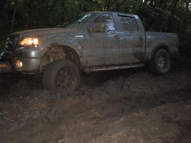 let see some muddy trucks-p4300027.jpg