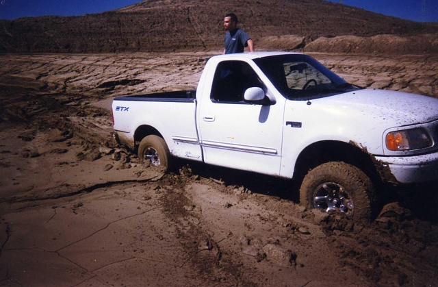 Lets see those off-road pictures-240886_4566152509837_1931867610_o.jpg