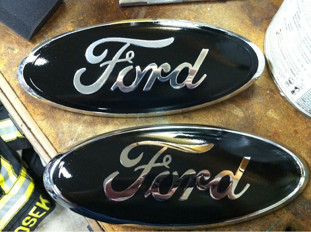 Blacked out ford emblem?!-image-3434300087.jpg