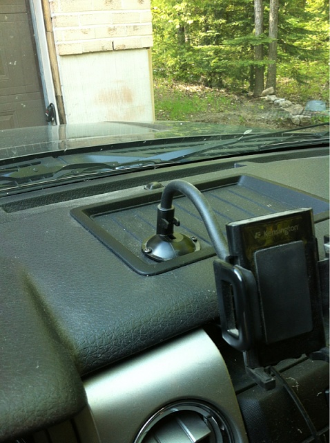 iPhone4 mount question-image-2080029190.jpg