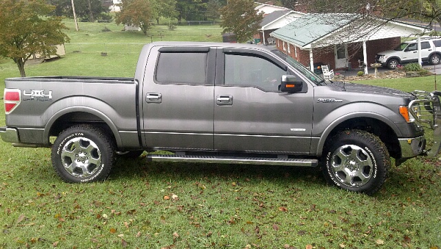 Leveled F150s with factory clad chrome 20&quot; wheels-forumrunner_20120909_092016.jpg