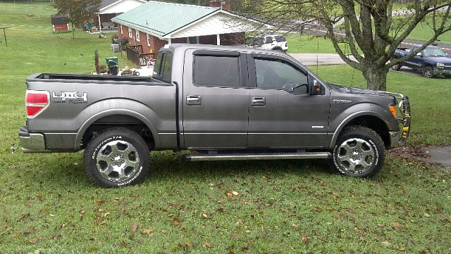 Leveled F150s with factory clad chrome 20&quot; wheels-forumrunner_20120909_092031.jpg