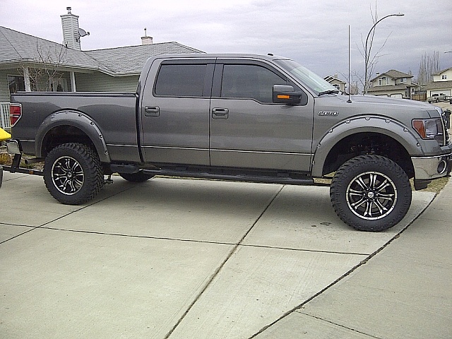 Has anyone run 37&quot; tires with a 6&quot; lift?-img-20120424-00083.jpg